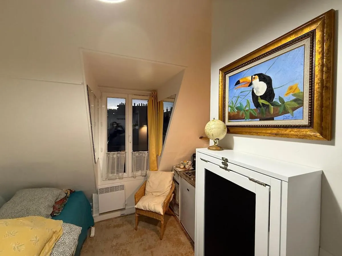 Apartment Studio With Eiffel Tower View Paris